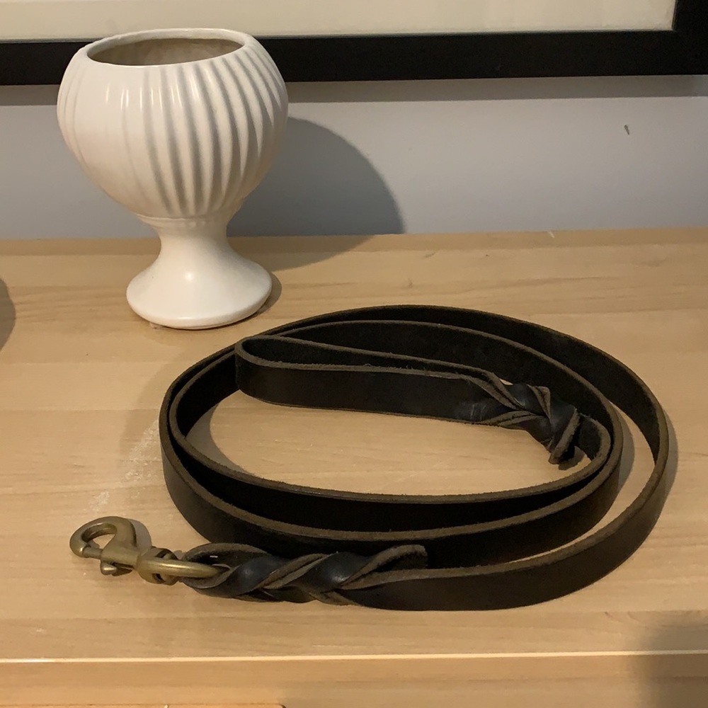 Black leather leash approx. 6’ x 1” Hand Braided - Picture 8 of 8